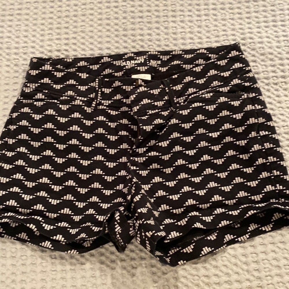 𝅺OLD Navy Pixie Shorts
